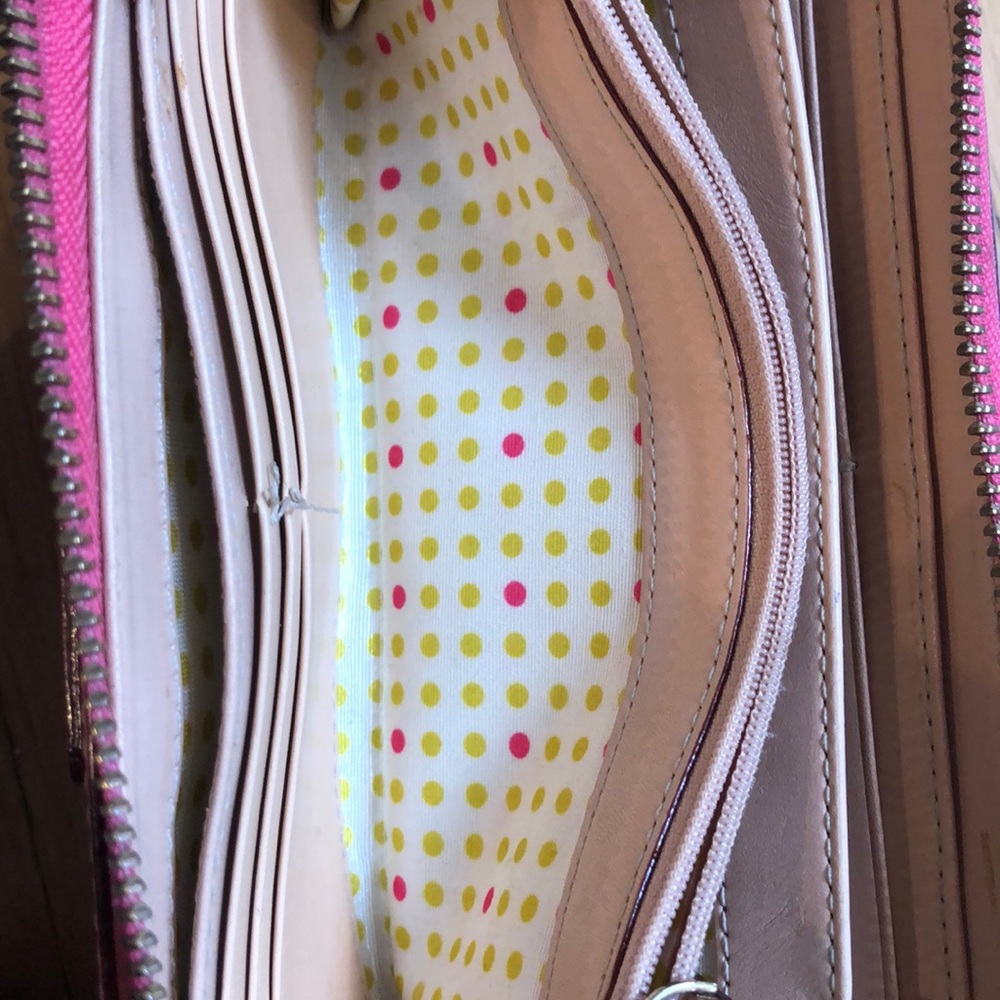 Kate Spade wallet - Picture 5 of 8